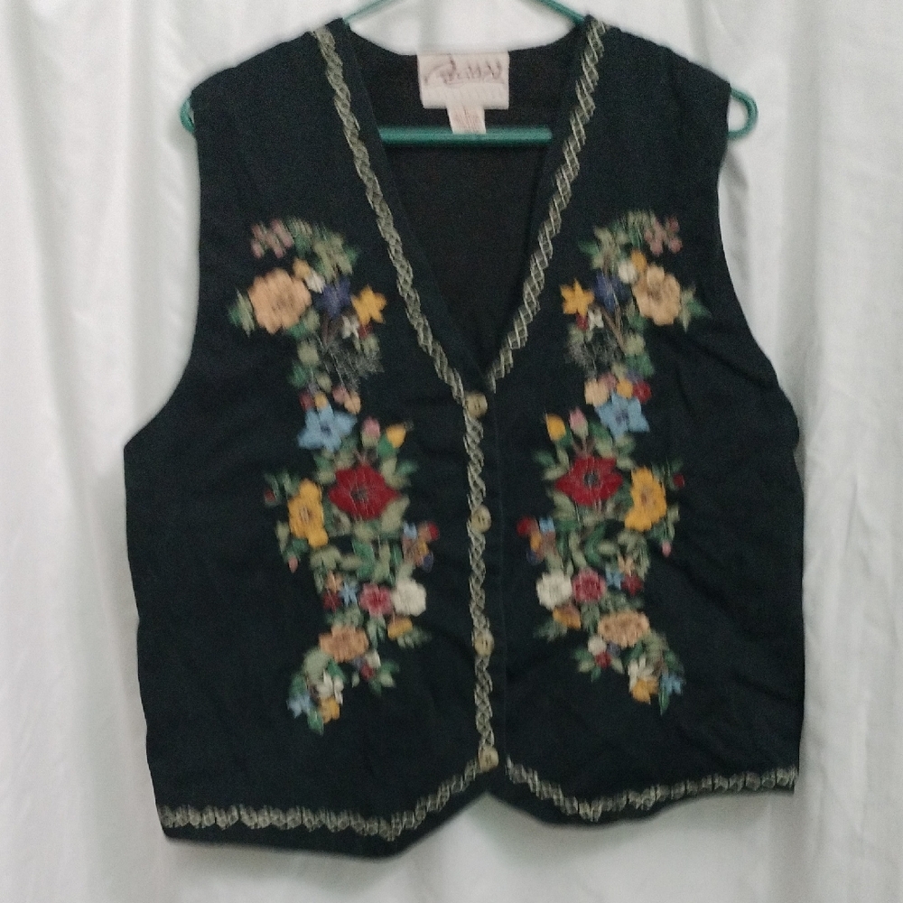 AGAPO COLLECTION Black Floral Embroidered Cotton Vest